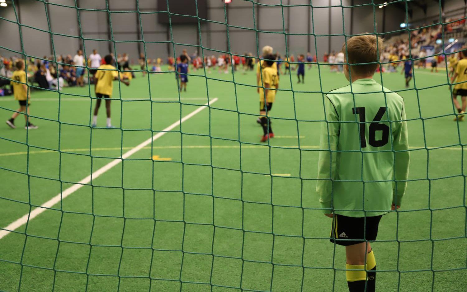 Serneke Arena fylldes med Sävehofsspelare men även spelare från bland annat Egypten och Tyskland. 