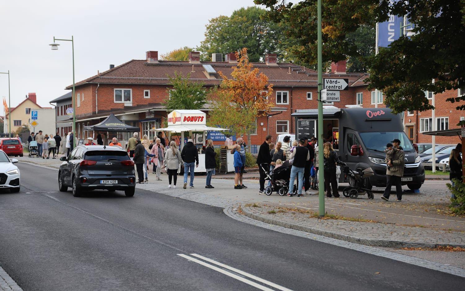 Vad är en marknad utan brända mandlar och annat sockerstint gottigott?